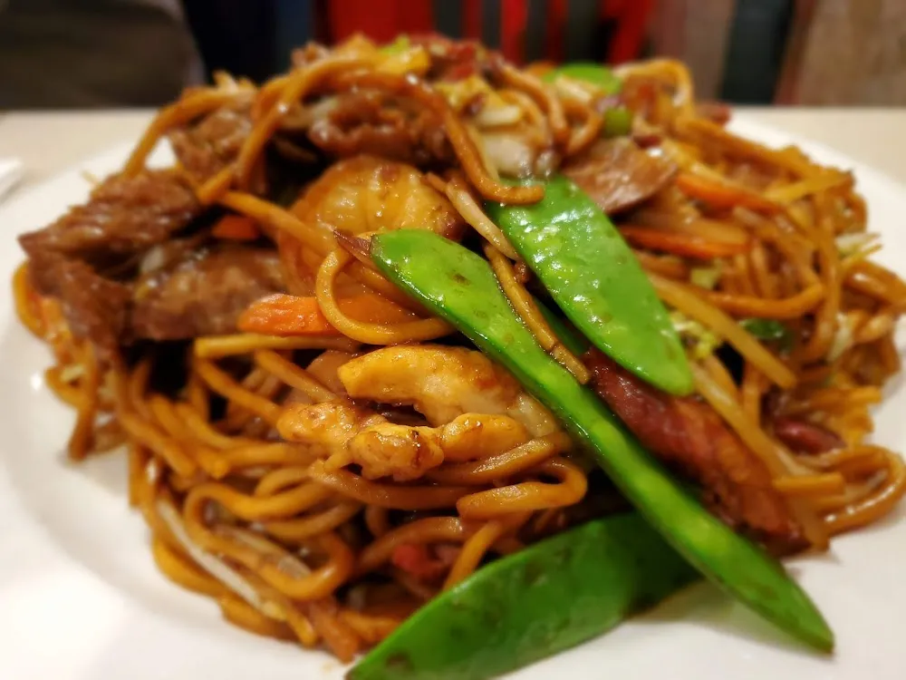 House Special Lo Mein